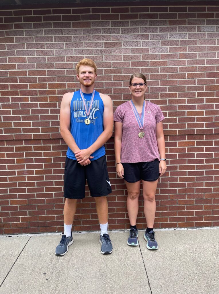 Overall male: Brett Staab and Overall female: Kelsey Schroder